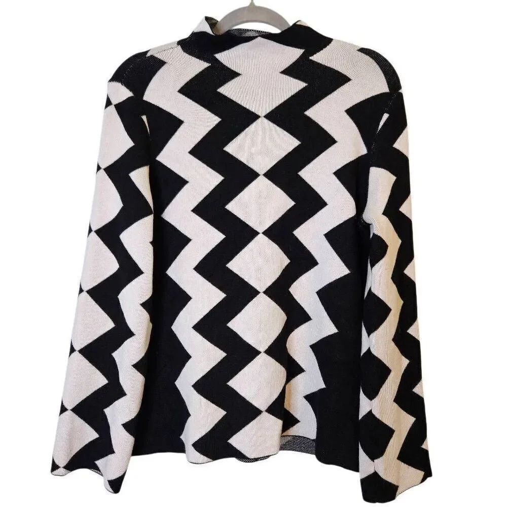 Investments Petites black and white sweater. PM. #812.